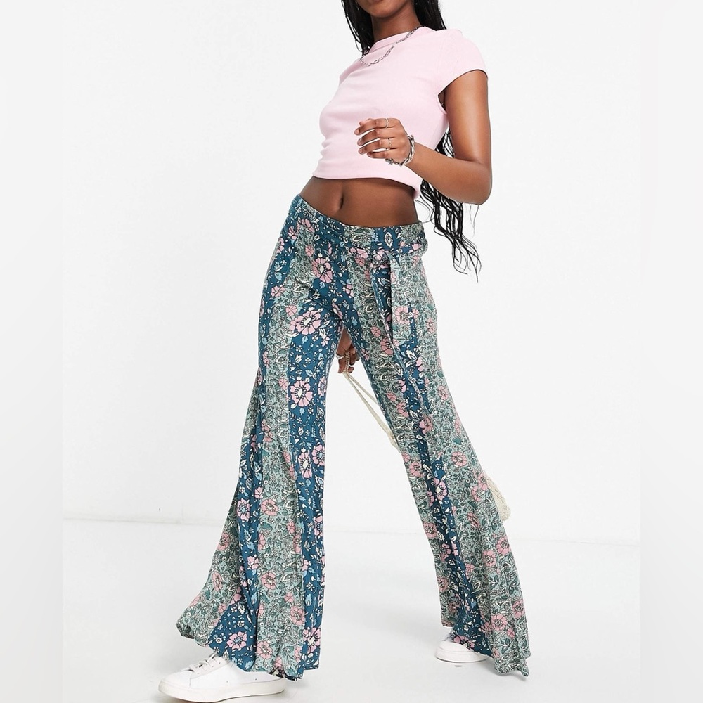FREE PEOPLE Women’s Bali Sultry Bohemian Flare Pants-Sage Color-Size Small NWT - Picture 8 of 16